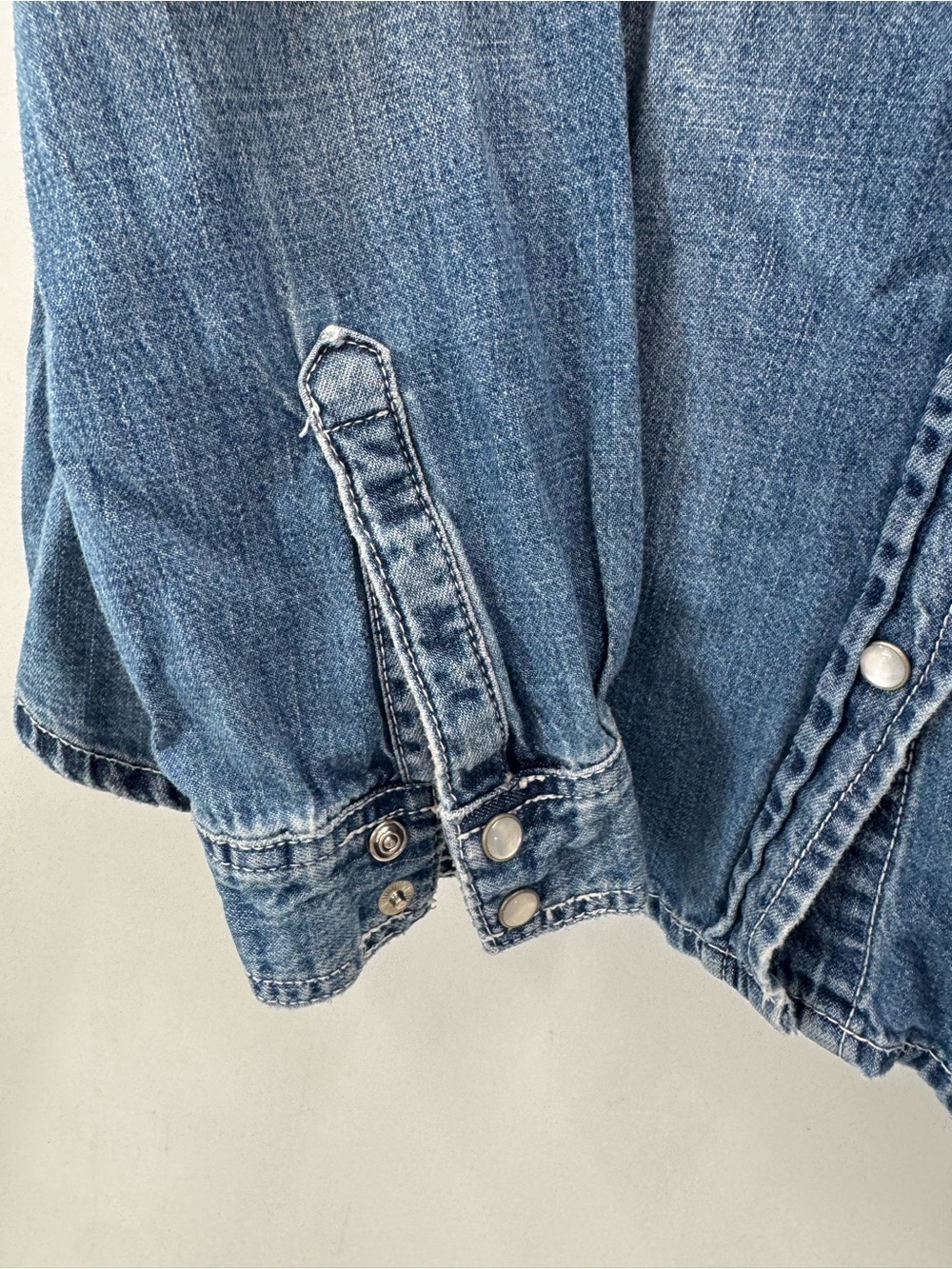 Jordache Vintage Snap Front Womans Denim Long Sleeve Shirt Size Large - Picture 4 of 8